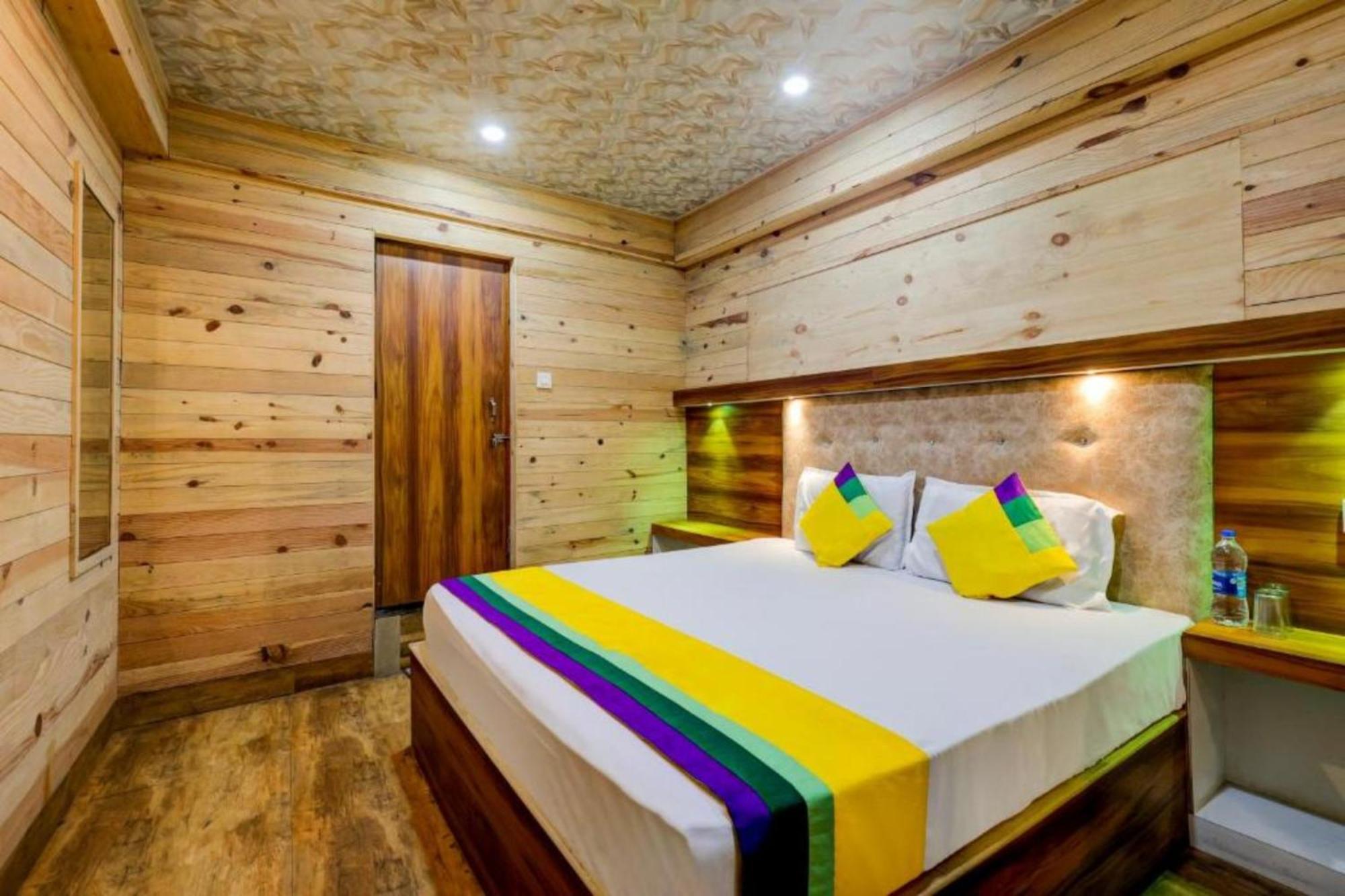 Hotel Vinayak Nainital Near Mall Road Lake View Room Экстерьер фото